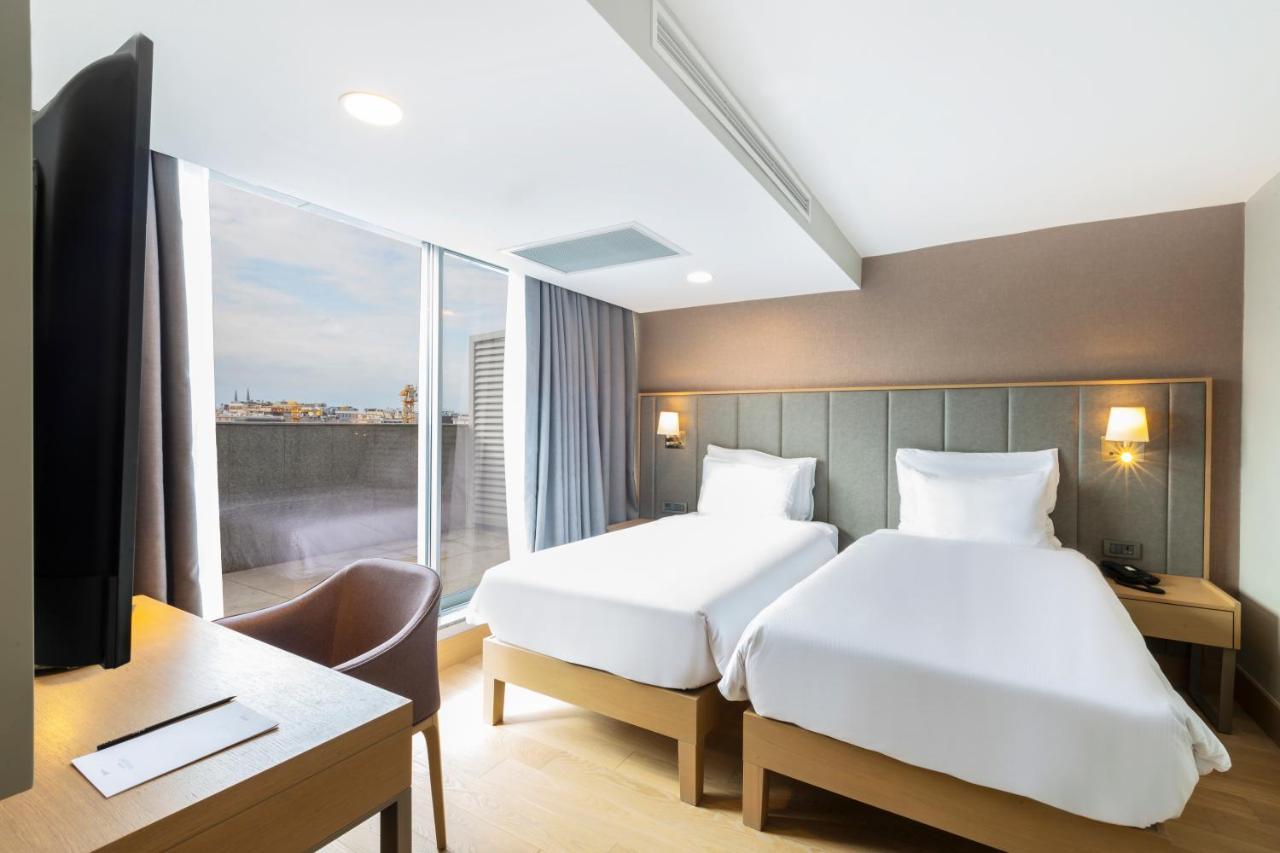 Radisson Hotel Istanbul Harbiye Екстериор снимка
