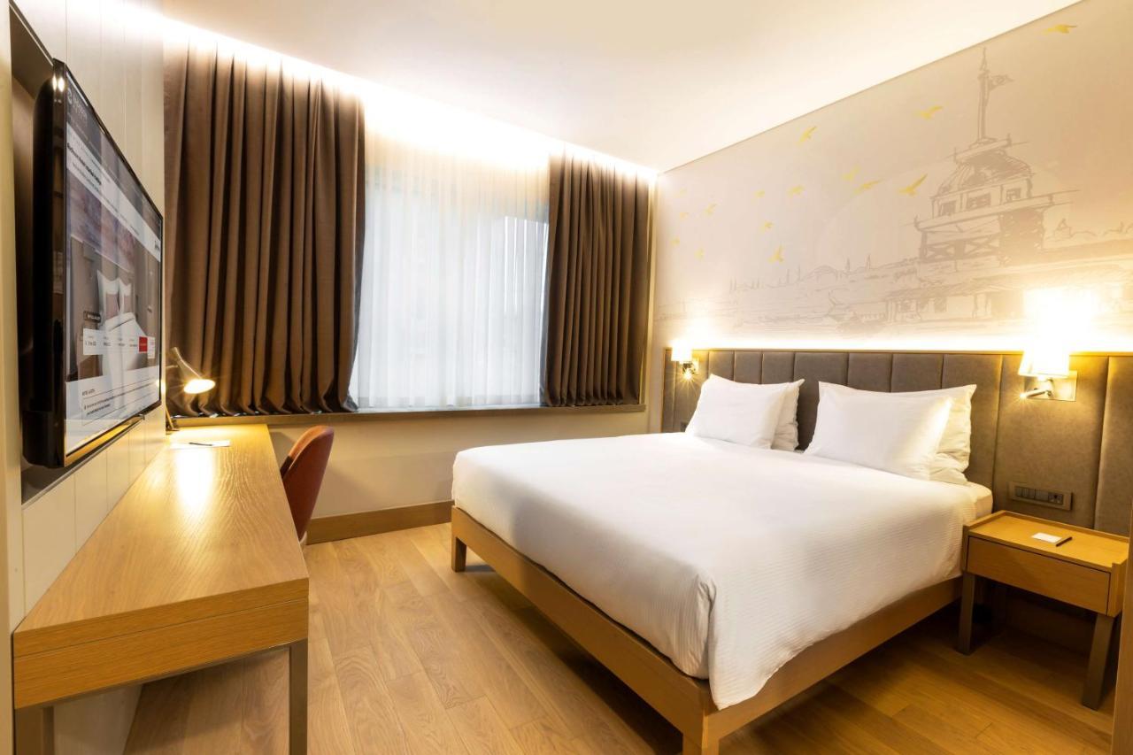Radisson Hotel Istanbul Harbiye Екстериор снимка