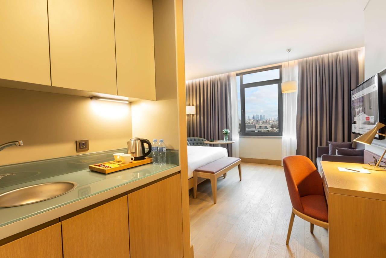 Radisson Hotel Istanbul Harbiye Екстериор снимка
